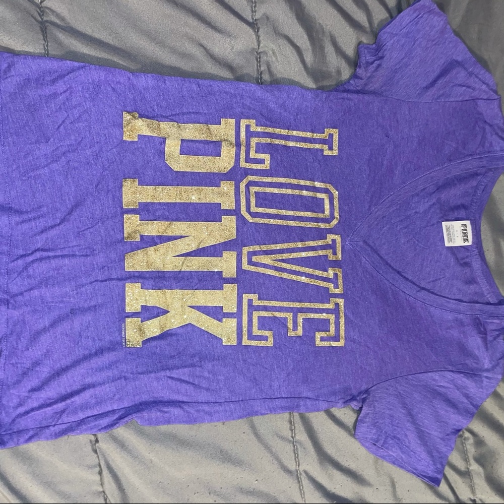 VS Pink Tee